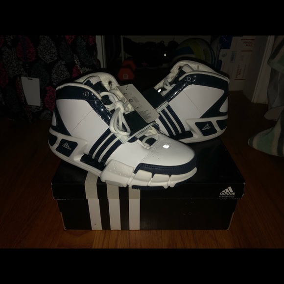 Adidas Pihrana Team W Basketball Shoes - Picture 1 of 6